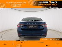Usata Skoda Superb LAURIN & KLEMENT 200 CV (147 kW) 2022 Blu lava metallizzato Berlina