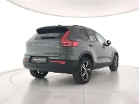 Nuova Volvo XC40 Plus 163 CV (119 kW) 2026 Verde SUV