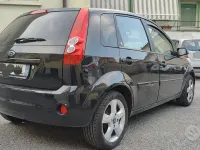 Usata Ford Fiesta 75 CV (55 kW) 2008 Nero Utilitaria