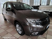 Usata Dacia Sandero Comfort 75 CV (55 kW) 2019 Marrone Berlina