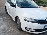 Usata Skoda Rapid 105 CV (77 kW) 2016 Bianco Berlina