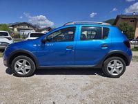 Usata Dacia Sandero Stepway 90 CV (66 kW) 2016 Azzurro Berlina