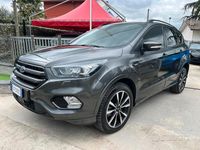 Usata Ford Kuga ST-Line 150 CV (110 kW) 2019 Grigio SUV