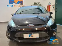 Usata Ford Fiesta 82 CV (60 kW) 2012 Nero Berlina