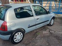 Usata Renault Clio 78 CV (57 kW) 2000 Grigio Monovolume