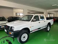 Usata Mitsubishi L200 100 CV (73 kW) 1998 Bianco Pick-up