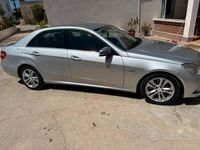 Usata Mercedes E220 170 CV (125 kW) 2009 Grigio Berlina