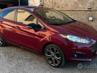 Usata Ford Fiesta 75 CV (55 kW) 2013 Berlina