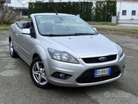 Usata Ford Focus Cabriolet 136 CV (100 kW) 2009 Grigio Cabrio
