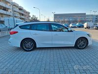 Usata Ford Focus ST-Line 120 CV (88 kW) 2021 Bianco Station wagon