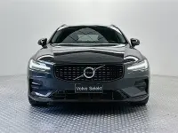 Usata Volvo V60 Plus 197 CV (144 kW) 2023 Platinum grey Station wagon