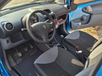 Usata Peugeot 107 68 CV (50 kW) 2007 Blu Utilitaria
