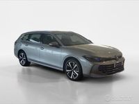 Nuova VW Passat Business 2025 Grigio Berlina