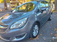 Usado Opel Meriva 95 CV (69 kW) 2017 Gris Monovolumen