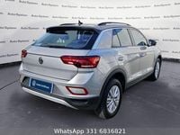 Usata VW T-Roc Life 150 CV (110 kW) 2024 Pyrit silver SUV
