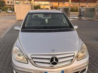 Usata Mercedes B180 109 CV (80 kW) 2009 Grigio Monovolume
