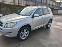 Usata Toyota RAV4 150 CV (110 kW) 2009 Grigio SUV