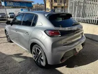 Usata Peugeot 208 Allure 101 CV (74 kW) 2024 Grigio Utilitaria