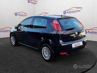 Usata Fiat Punto Lounge 2015 Blu Utilitaria
