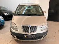 Usata Lancia Musa 95 CV (69 kW) 2006 Grigio Monovolume