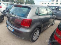 Begagnad VW Polo Comfortline 70 HK (51 kW) 2011 Grå Halvkombi