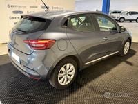 Usado Renault Clio V Business 86 CV (63 kW) 2020 Gris Berlina