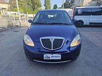 Usado Lancia Ypsilon 90 HP (66 kW) 2007 Azul Citadino