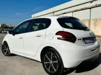 Usata Peugeot 208 Allure 110 CV (80 kW) 2016 Utilitaria