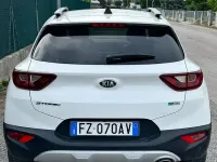 Usata Kia Stonic Urban 97 CV (71 kW) 2019 Bianco SUV