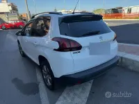 Usata Peugeot 2008 99 CV (72 kW) 2016 Bianco SUV