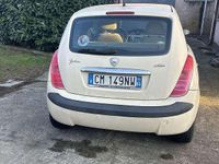 Usata Lancia Ypsilon 60 CV (44 kW) 2004 Giallo Utilitaria