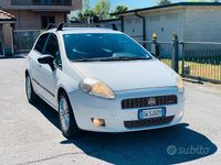 Usata Fiat Grande Punto 90 CV (66 kW) 2009 Bianco Utilitaria