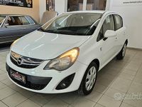 Usata Opel Corsa 75 CV (55 kW) 2014 Bianco Berlina