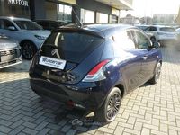 Usata Lancia Ypsilon 69 CV (50 kW) 2019 Blu/azzurro Utilitaria