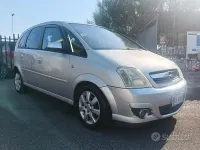 Usata Opel Meriva Enjoy 101 CV (74 kW) 2006 Grigio Monovolume