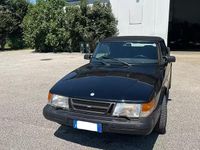 Begagnad Saab 900 1990 Svart Cab