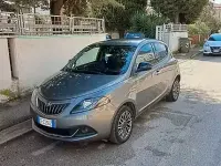 Usata Lancia Ypsilon 69 CV (50 kW) 2021 Grigio Utilitaria