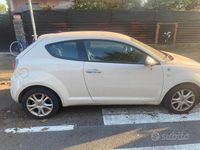 Usata Alfa Romeo Giulietta 105 CV (77 kW) 2011 Bianco Utilitaria