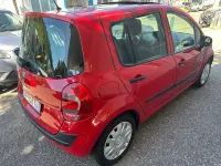 Usata Renault Modus Avantage 101 CV (74 kW) 2008 Hellrot Monovolume