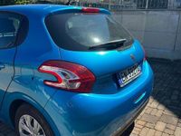 Usata Peugeot 208 Active 82 CV (60 kW) 2012 Blu Utilitaria