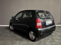 Usata Kia Picanto LX 61 CV (44 kW) 2004 Nero Utilitaria