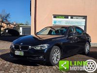 Usata BMW 330 Advantage 258 CV (189 kW) 2015 Blu Berlina