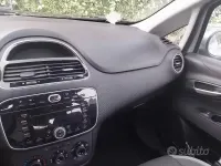 Occasion Fiat Punto 77 ch (56 kW) 2013 Gris Citadine
