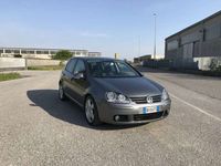 Usata VW Golf V Sportline 140 CV (102 kW) 2007 Grigio Berlina