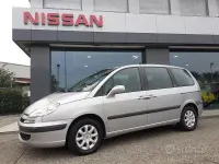 Usata Peugeot 807 107 CV (78 kW) 2004 Argento Monovolume