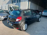 Usata Renault Clio Dynamique 75 CV (55 kW) 2010 Nero Utilitaria