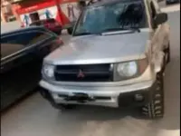 Usata Mitsubishi Pajero 120 CV (88 kW) 1999 Grigio SUV