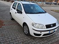 Usata Fiat Punto 69 CV (50 kW) 2005 Bianco Berlina