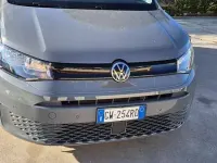 Usata VW Caddy 102 CV (75 kW) 2024 Grigio Monovolume