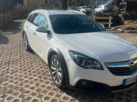 Usado Opel Insignia Cosmo 194 CV (142 kW) 2015 Blanco Familiar